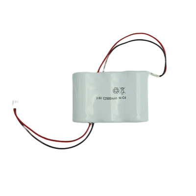 De lado a lado as baterias da luz da saída de emergência embalam 3,6 V C2500mAh NiCd 64g